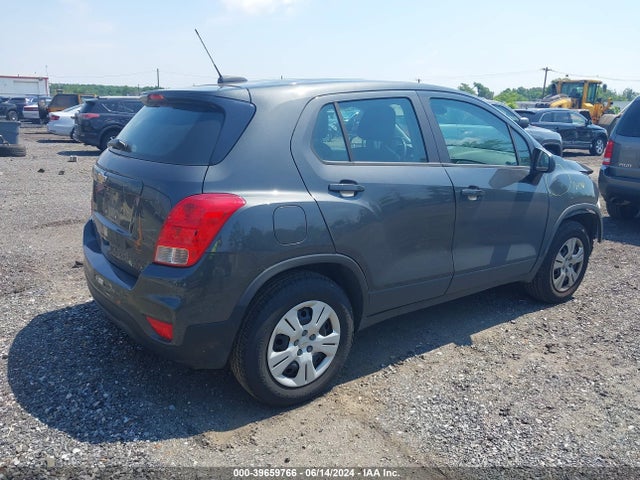 Chevrolet TRAX LS 2019 3GNCJKSB8KL124471 Image 4