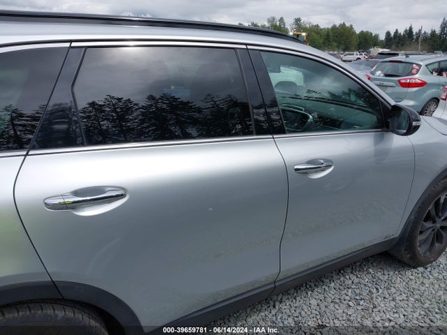 KIA Sorento 3.3l S 2019 5XYPGDA57KG584101 Image 12