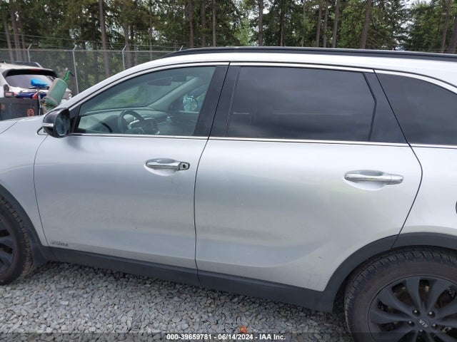 KIA Sorento 3.3l S 2019 5XYPGDA57KG584101 Image 13
