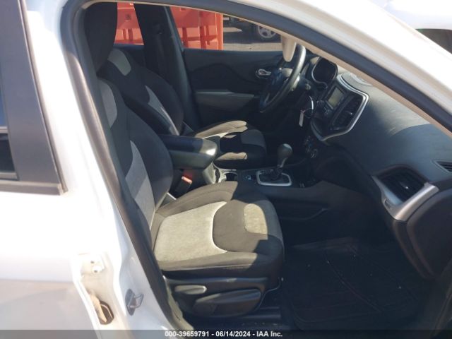 1C4PJLAB4EW104315 Jeep Cherokee Sport