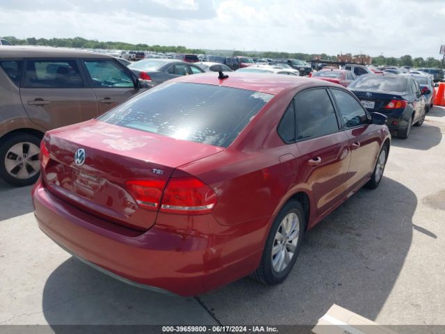 1VWAT7A31FC050522 Volkswagen Passat 1.8t Wolfsburg Edition
