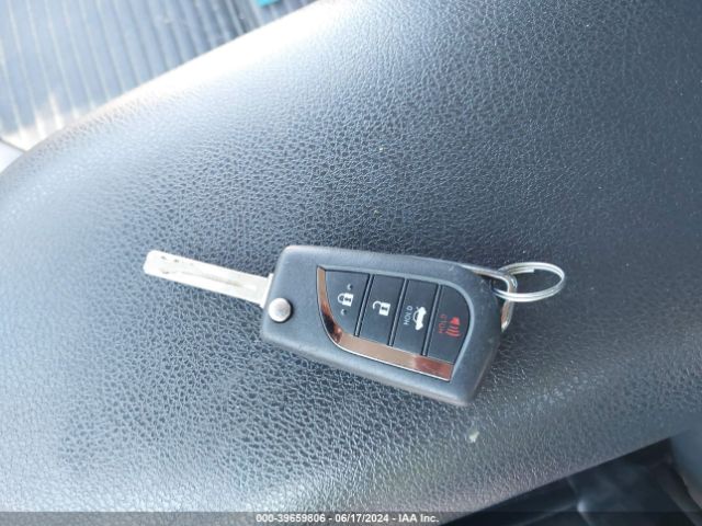 4T1B11HK2JU056576 Toyota CAMRY SE