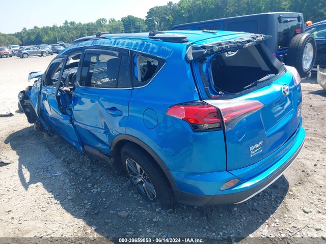 Toyota Rav4 Xle 2017 JTMRFREV8HD203656 Image 3