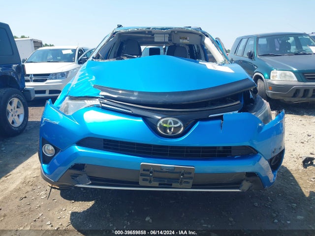 Toyota Rav4 Xle 2017 JTMRFREV8HD203656 Image 6