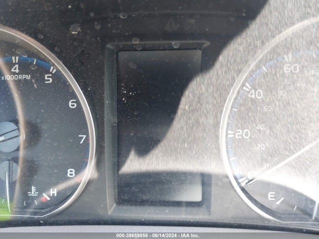 Toyota Rav4 Xle 2017 JTMRFREV8HD203656 Image 7