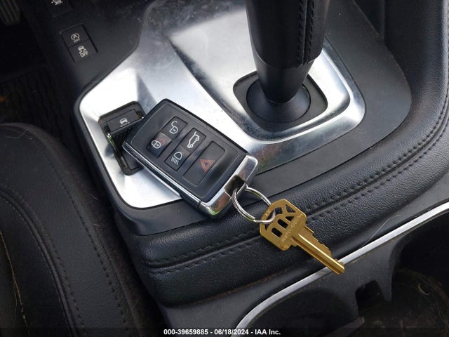 2018 JAGUAR E-PACE SADFJ2FX3J1Z07820 Photo 10