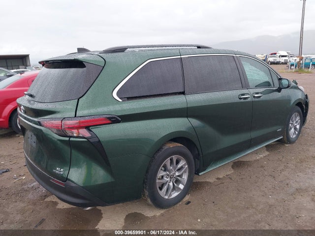 Toyota SIENNA XLE 2021 5TDYSKFC1MS040293 Image 4