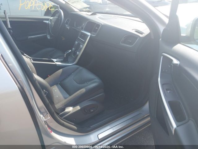 LYV402TK8JB157631 Volvo S60 Inscription T5