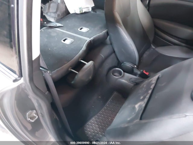 2010 MINI COOPER WMWMF3C55ATZ63353 Photo 7