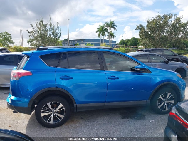 Toyota Rav4 Xle 2017 JTMWFREV1HJ104164 Image 13