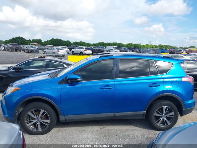 Toyota Rav4 Xle 2017 JTMWFREV1HJ104164 Image 14