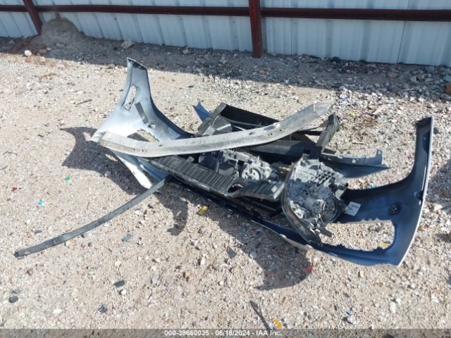 WBA8E1G34HNU15876 BMW 320i