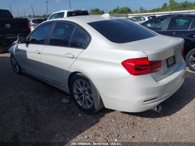 WBA8E1G34HNU15876 BMW 320i