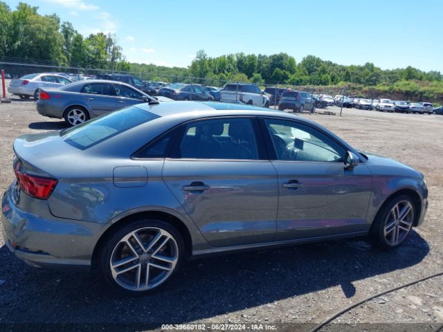WAUBEGFF0K1018250 Audi A3 45 Premium