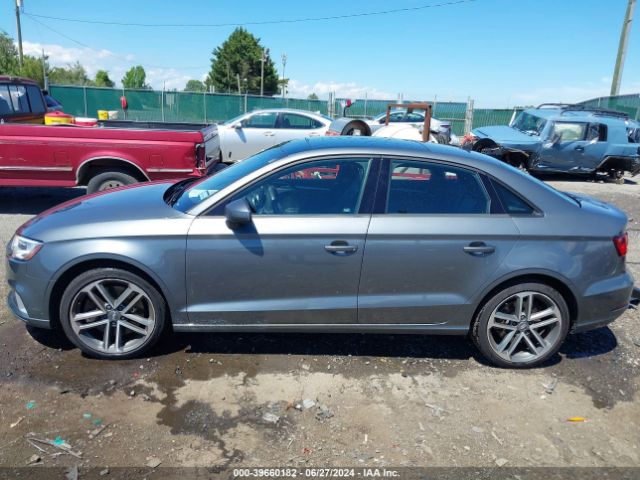 WAUBEGFF0K1018250 Audi A3 45 Premium