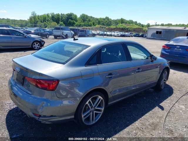 WAUBEGFF0K1018250 Audi A3 45 Premium