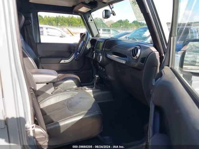 1C4BJWFG9EL214407 Jeep Wrangler Unlimited Rubicon