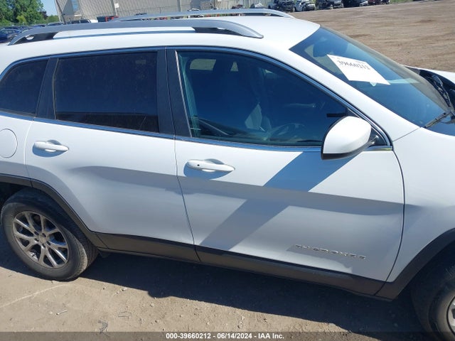 1C4PJMCB3HW616087 Jeep Cherokee Latitude 4x4