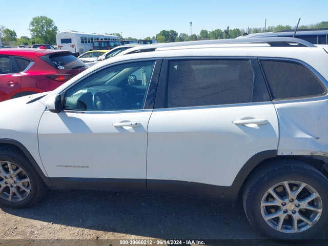 1C4PJMCB3HW616087 Jeep Cherokee Latitude 4x4