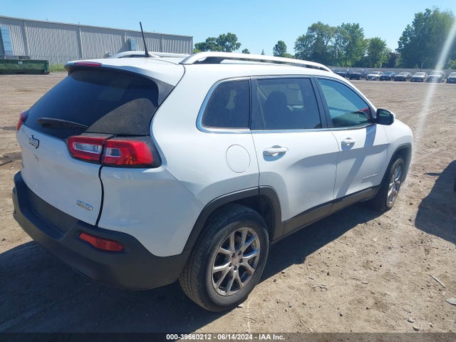 1C4PJMCB3HW616087 Jeep Cherokee Latitude 4x4