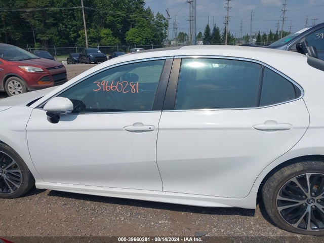 Toyota CAMRY SE 2018 4T1B11HK3JU596955 Image 15