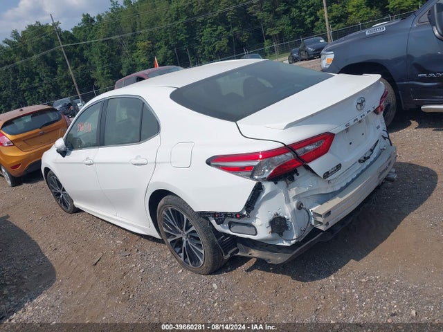 Toyota CAMRY SE 2018 4T1B11HK3JU596955 Image 3