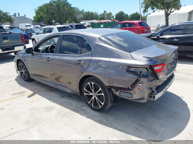 Toyota CAMRY SE 2018 4T1B11HK7JU128372 Image 3