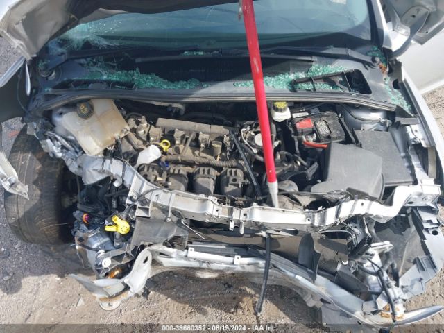 1FADP3H25JL266060 Ford FOCUS SEL