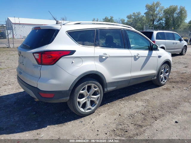 Ford Escape Titanium 2019 1FMCU0J92KUC31813 Image 4