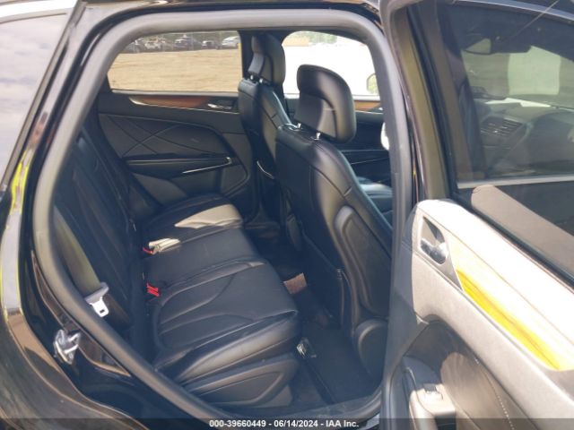5LMCJ3D92HUL35925 Lincoln Mkc Reserve