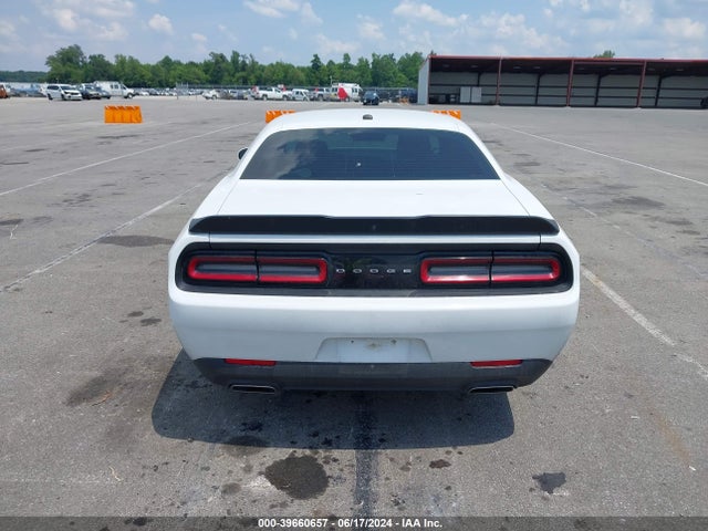 Dodge Challenger Sxt 2018 2C3CDZAG1JH255579 Image 17