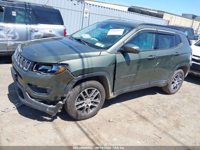 3C4NJDBB3JT137866 Jeep Compass Latitude 4x4
