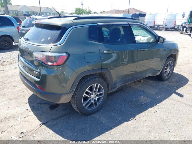 3C4NJDBB3JT137866 Jeep Compass Latitude 4x4