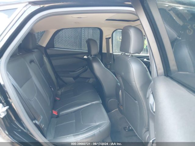 1FADP3N27JL208553 Ford Focus Titanium