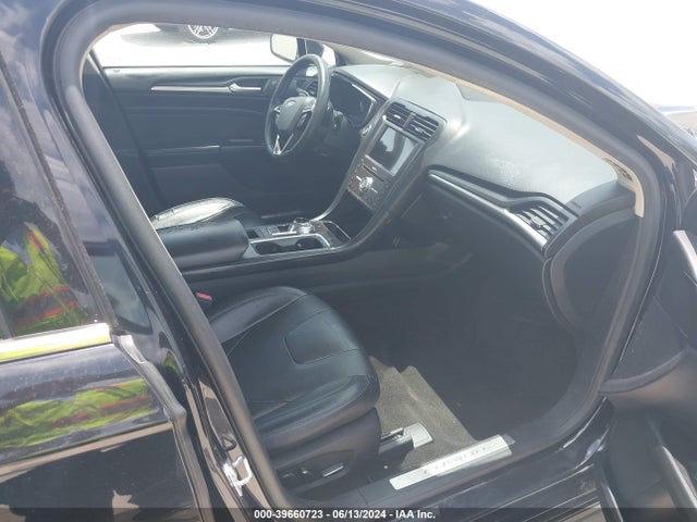 Ford Fusion Titanium 2019 3FA6P0D91KR118579 Image 5