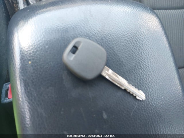 Toyota RAV4 LE 2016 JTMZFREV6GD082768 Image 11