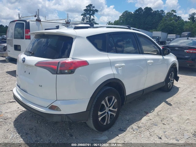 Toyota RAV4 LE 2016 JTMZFREV6GD082768 Image 4