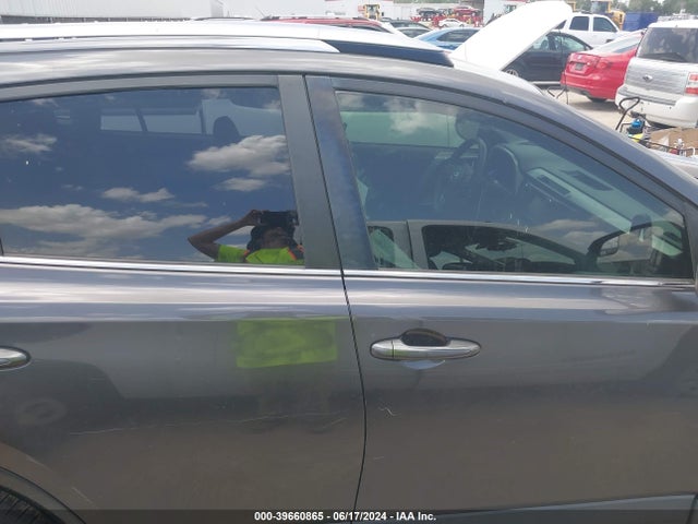 Toyota RAV4 LE 2017 JTMZFREVXHJ707529 Image 13