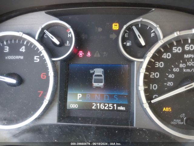 5TFUW5F1XEX389743 Toyota Tundra Sr5 5.7l V8