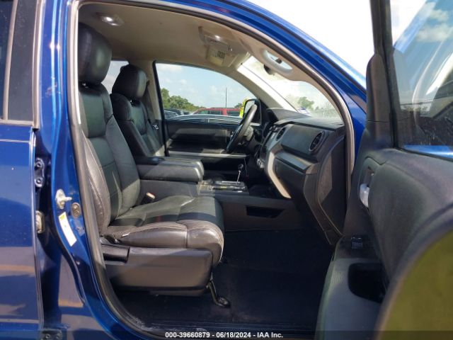 5TFUW5F1XEX389743 Toyota Tundra Sr5 5.7l V8