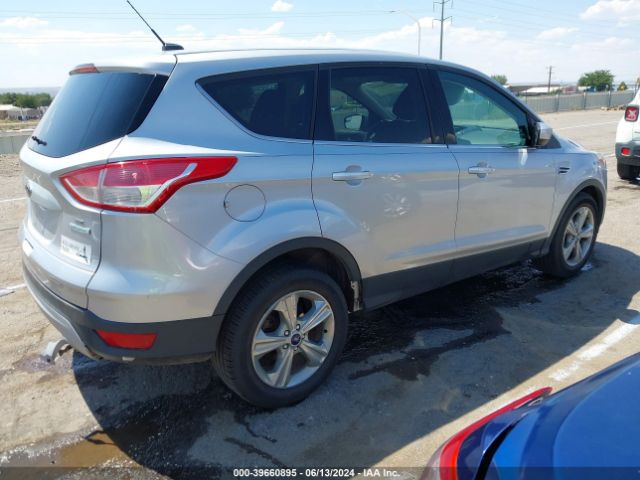 1FMCU0GX3FUA77074 Ford ESCAPE SE