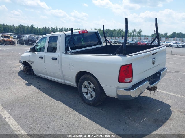 1C6RR7FT7KS690948 RAM 1500 Classic Tradesman Quad Cab 4x4 6'4 Box