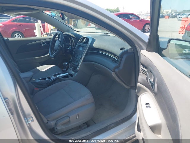 Chevrolet MALIBU LS 2015 1G11B5SL7FF296023 Image 5