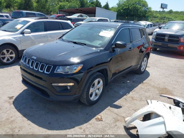 3C4NJCBB1KT855847 Jeep Compass Latitude Fwd