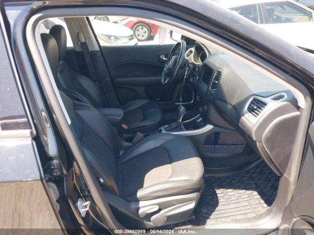 3C4NJCBB1KT855847 Jeep Compass Latitude Fwd
