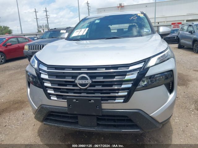 5N1BT3BB3RC685313 Nissan Rogue Sv Intelligent Awd