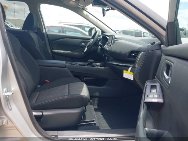 5N1BT3BB3RC685313 Nissan Rogue Sv Intelligent Awd