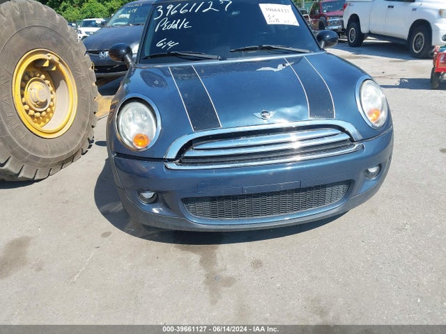 2010 MINI COOPER WMWMF3C54ATZ21630 Photo 5