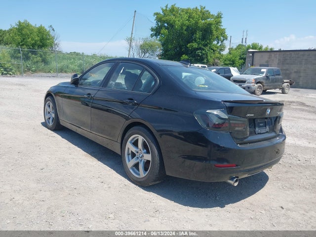 WBA3C3C57FP663186 BMW 320i Xdrive