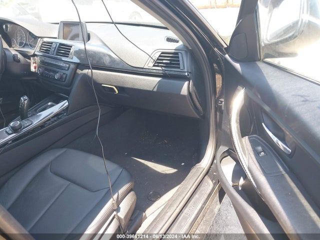WBA3C3C57FP663186 BMW 320i Xdrive